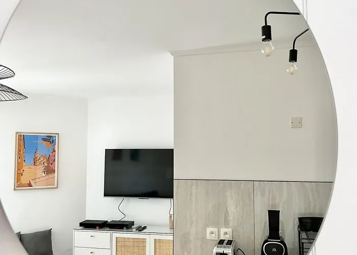 'la Melanie' Neuf, Equipe, Terrasse, Centre Apartment Menton