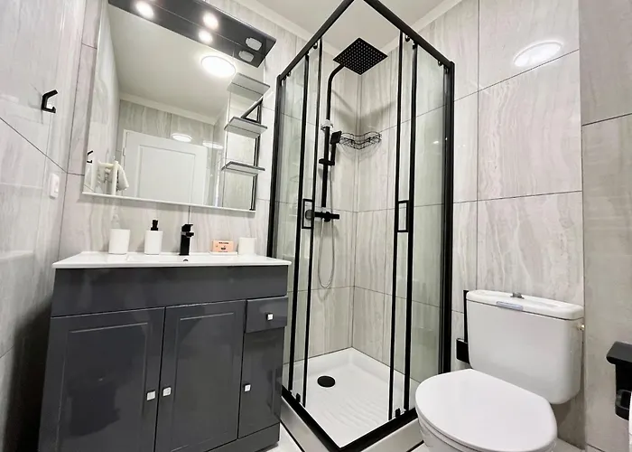 'la Melanie' Neuf, Equipe, Terrasse, Centre